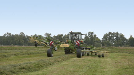 Fenaison - Andaineurs rotatifs - Andaineur double rotor SWADRO centraux et latéraux