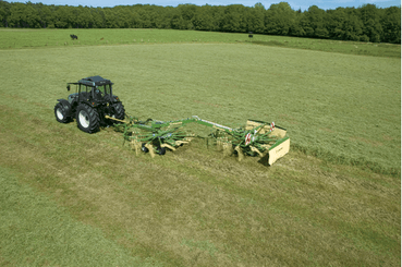 Fenaison - Andaineurs - Andaineur double rotor SWADRO centraux et latéraux