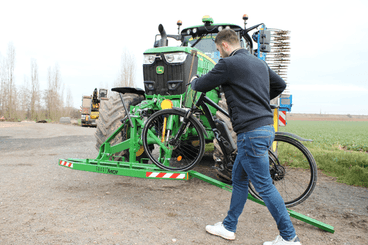Matériel de ferme/outillage - Divers ferme, outillage - Porte vélo, moto, trottinette TM2
