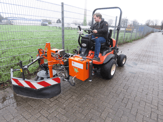 Autre - Divers Motoculture - Brosse de désherbage pour tracteurs et tondeuses frontales UB 6080 M-H